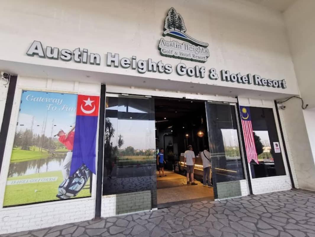 Mount Austin Hawkelai Johor Bahru